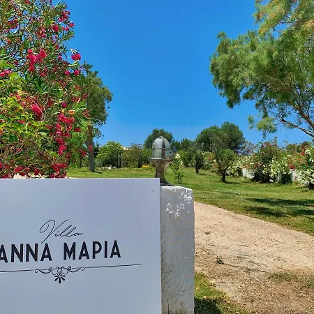 Anna Maria *